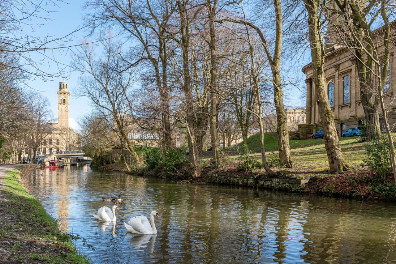 Riverside Balcony Apartment With Parking Just Minutes To Saltaire Шипли Экстерьер фото