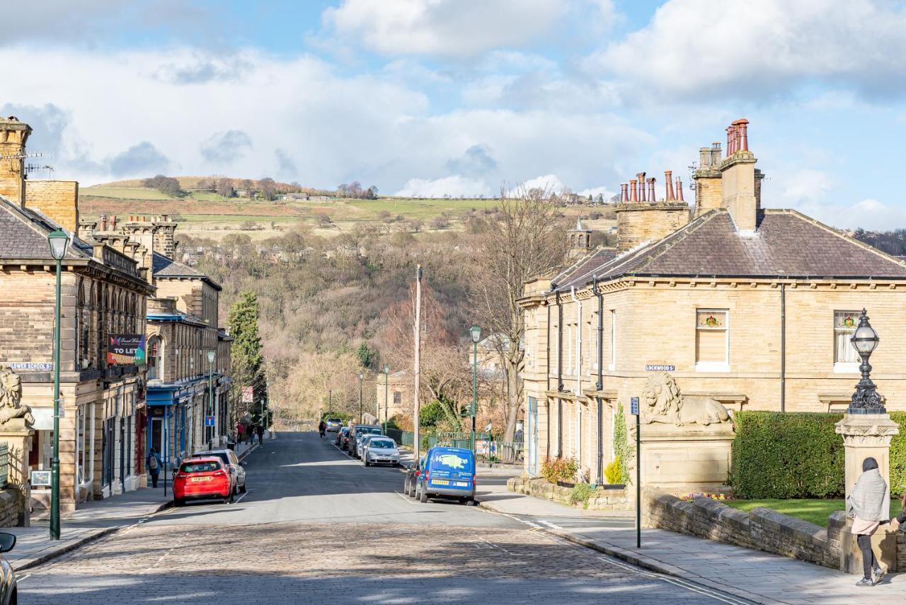 Riverside Balcony Apartment With Parking Just Minutes To Saltaire Шипли Экстерьер фото